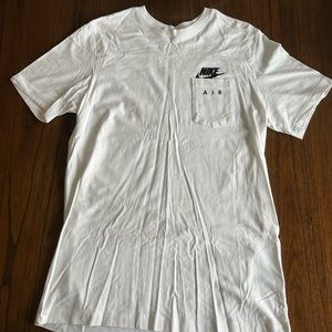 Nike Air Pocket Tee